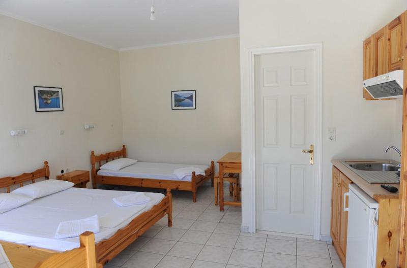 Mediterraneo Studios Васілікі Номер фото